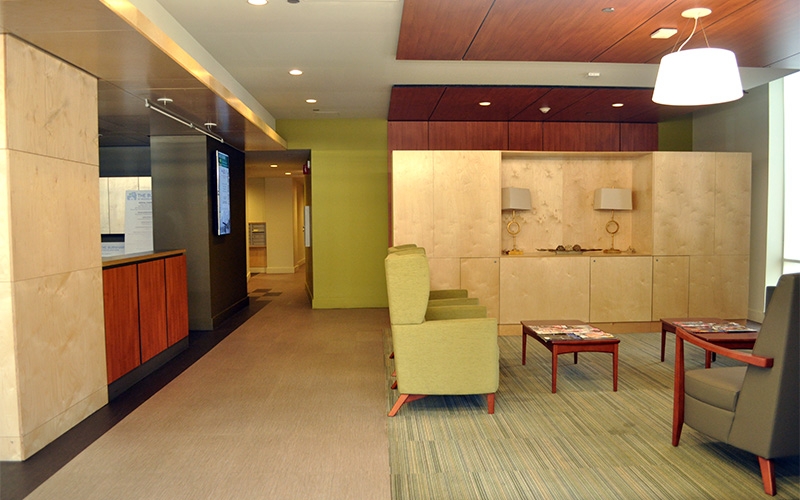 The Burnham lounge and common area