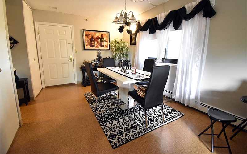 Salem Heights unit dining area