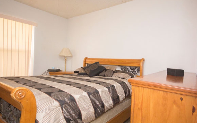 Cutler Manor Apartment unit bedroom