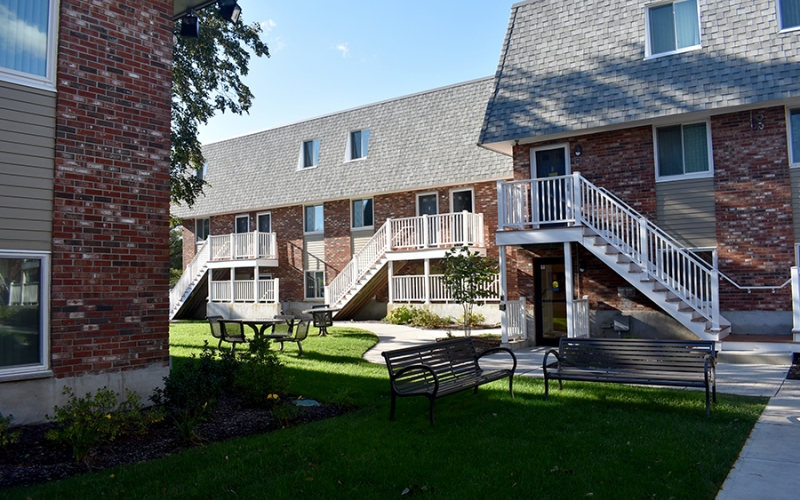 Briston Arms Apartments outside seating area