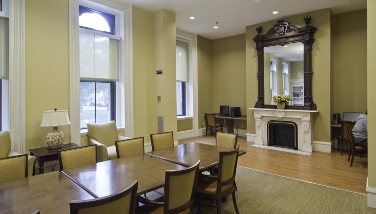 Franklin Square Apartments library 