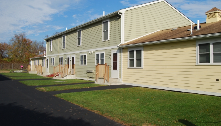Fieldstone Apartments exterior rear of building