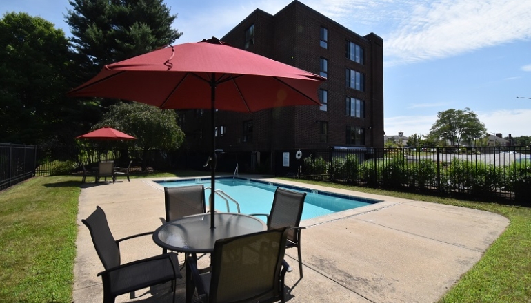 Riverview pool