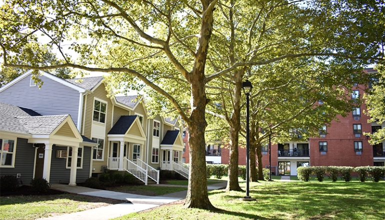 Oxford Place and Gardens walkway
