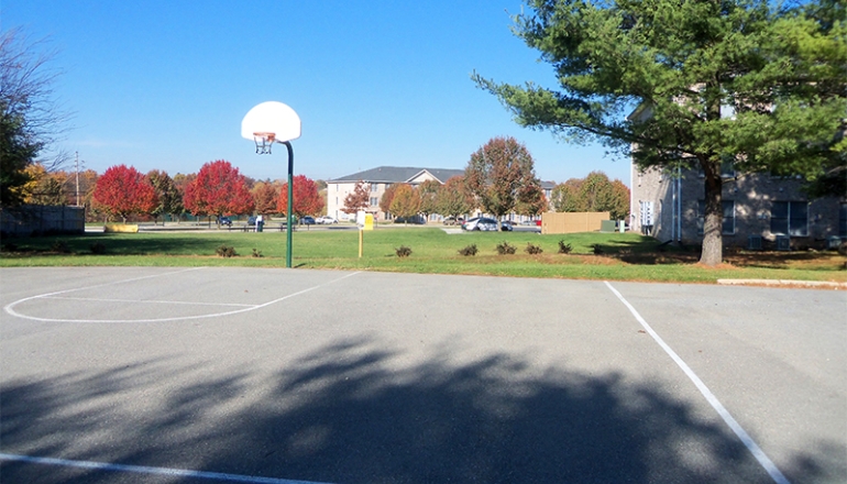 Washington Gardens basketball court