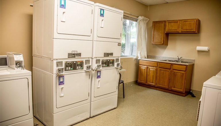 Colony Plaza Apartments laundry room