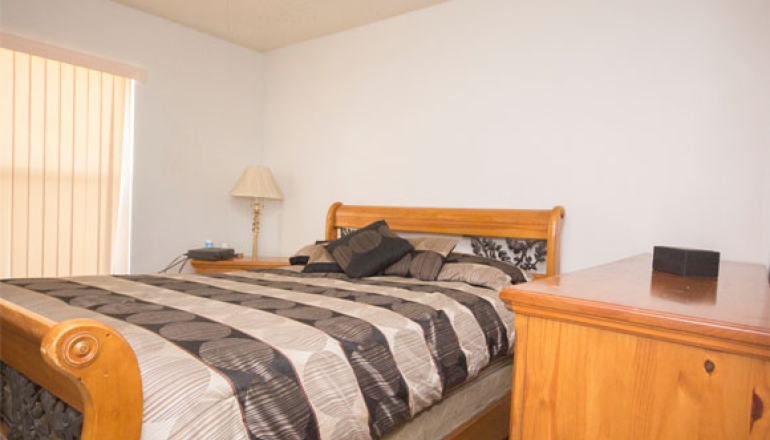 Cutler Manor Apartment unit bedroom