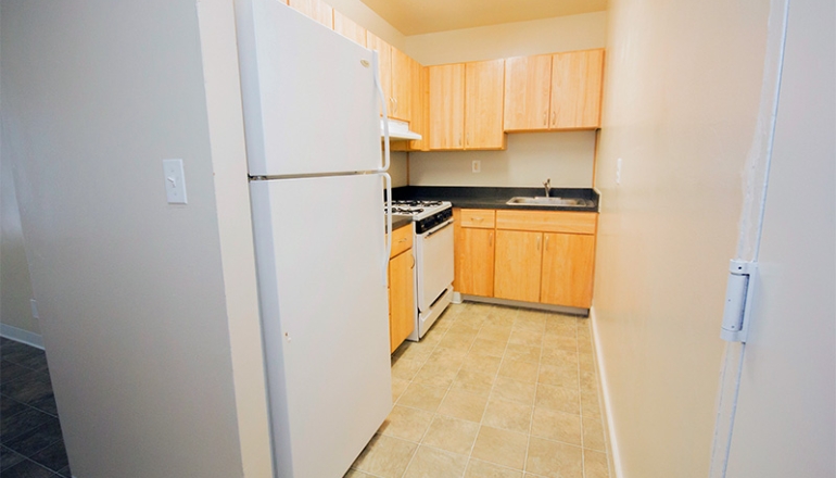 Cutler Manor Apartment kitchen