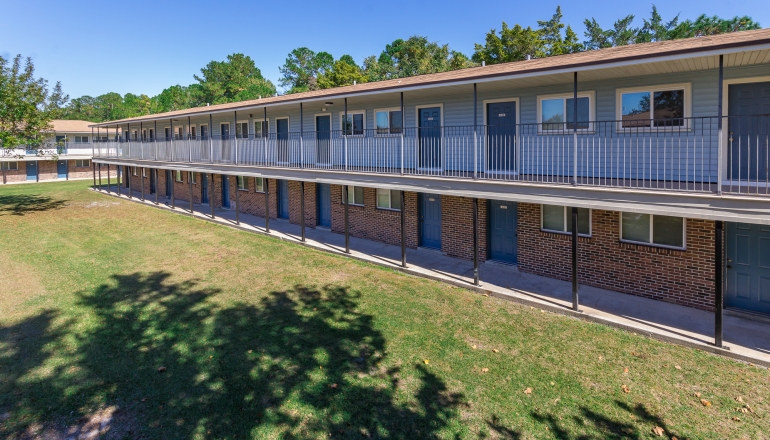 Middletowne Apartments exterior view of both floors