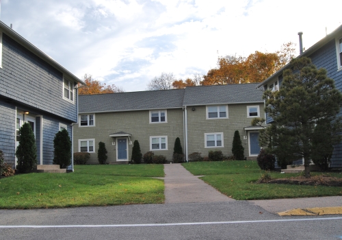 Water's Edge Apartments