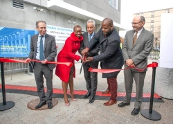 Mayor Emanuel joins POAH, Woodlawn community to celebrate opening of market rate housing